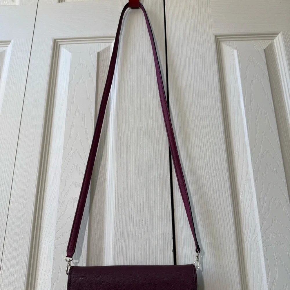 Kate Spade Crossbody Envelope Purse Burgundy Plumberry Removable Strap